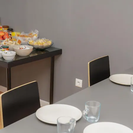 Tu Hogar Desayuno, Parking Y Piscina Incluidos *