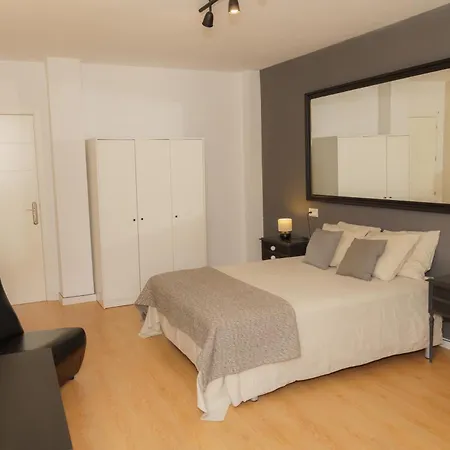 Tu Hogar Desayuno, Parking Y Piscina Incluidos Séjour chez l'habitant *