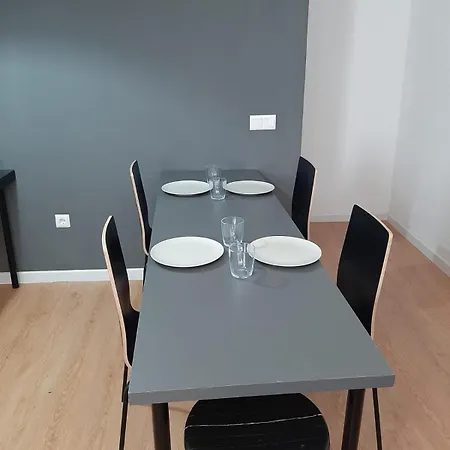 Tu Hogar Desayuno, Parking Y Piscina Incluidos