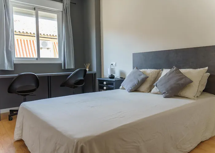 בית אירוח Tu Hogar Desayuno, Parking Y Piscina Incluidos *