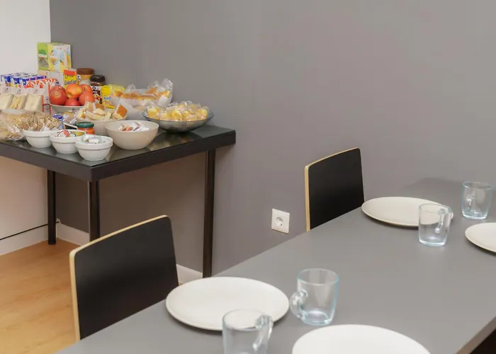 Tu Hogar Desayuno, Parking Y Piscina Incluidos *