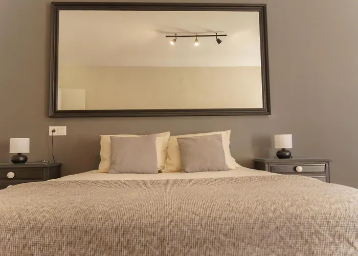 Tu Hogar Desayuno, Parking Y Piscina Incluidos *