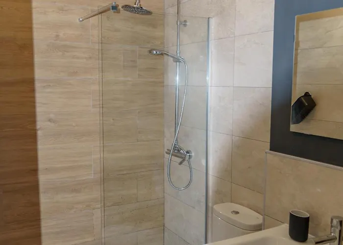 Tu Hogar Desayuno, Parking Y Piscina Incluidos Homestay *