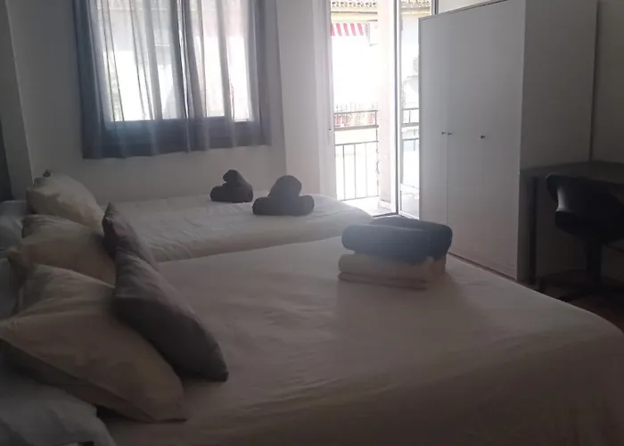 Tu Hogar Desayuno, Parking Y Piscina Incluidos 民宿