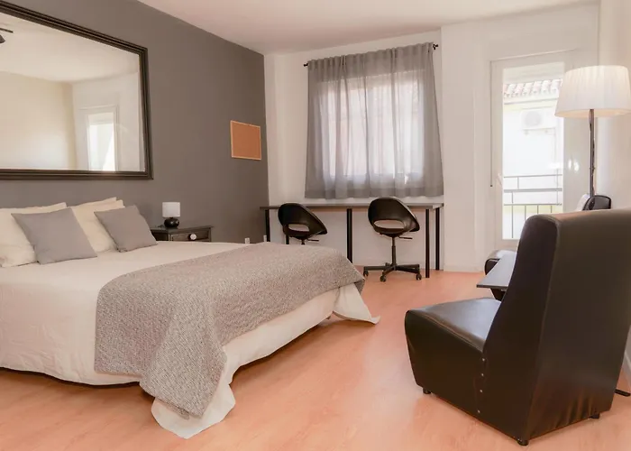 Tu Hogar Desayuno, Parking Y Piscina Incluidos Δωμάτια σε οικογενειακή κατοικία *