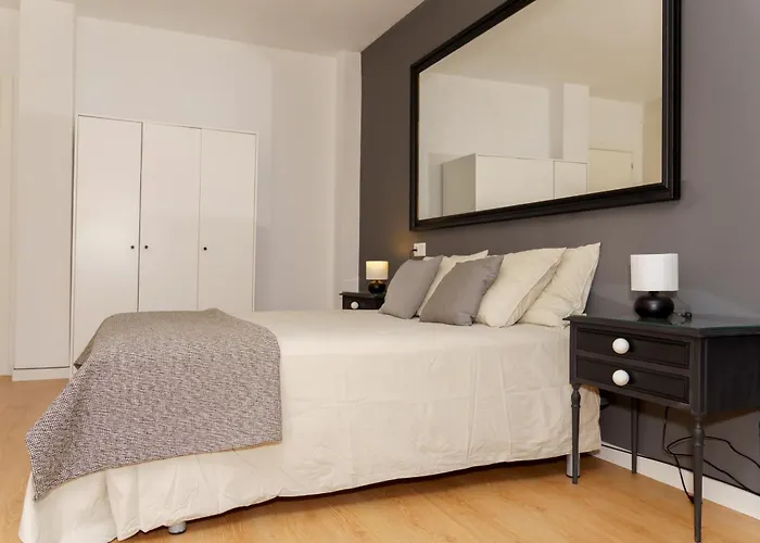 Tu Hogar Desayuno, Parking Y Piscina Incluidos Ρόντα