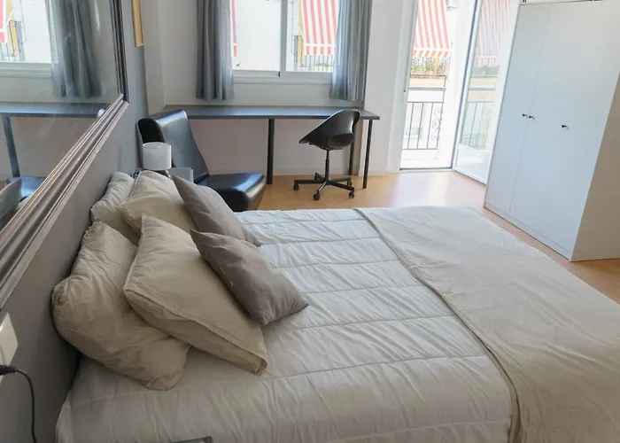 Tu Hogar Desayuno, Parking Y Piscina Incluidos * Ρόντα