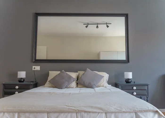 Tu Hogar Desayuno, Parking Y Piscina Incluidos Ρόντα